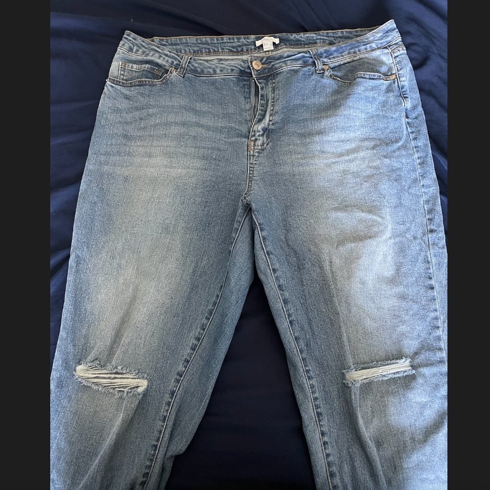 NWOT F21+ Premium High Rise Boyfriend Jeans
